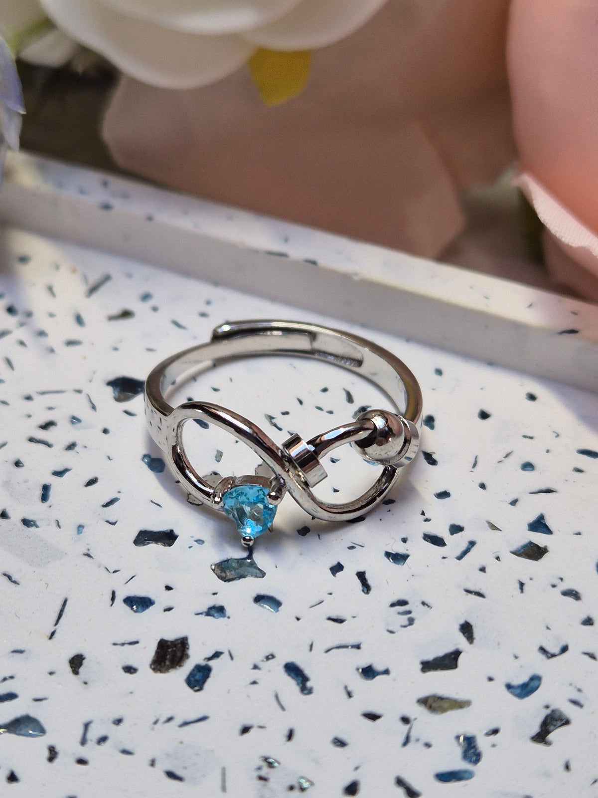 Ring Unendlichkeit
