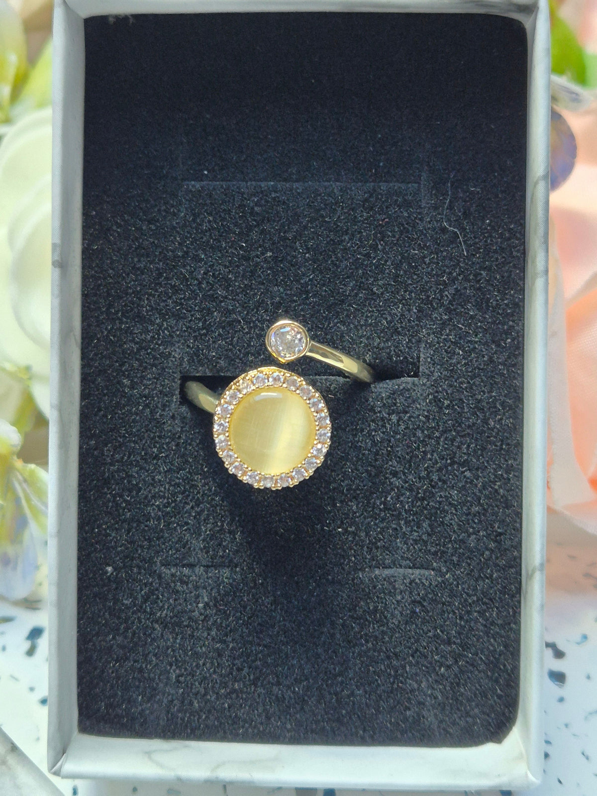 Ring shiny Moon