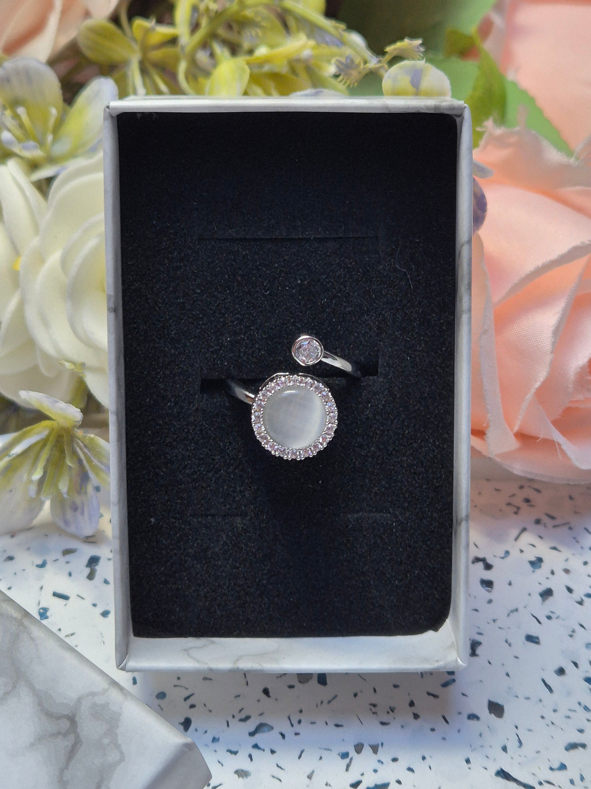 Ring shiny Moon