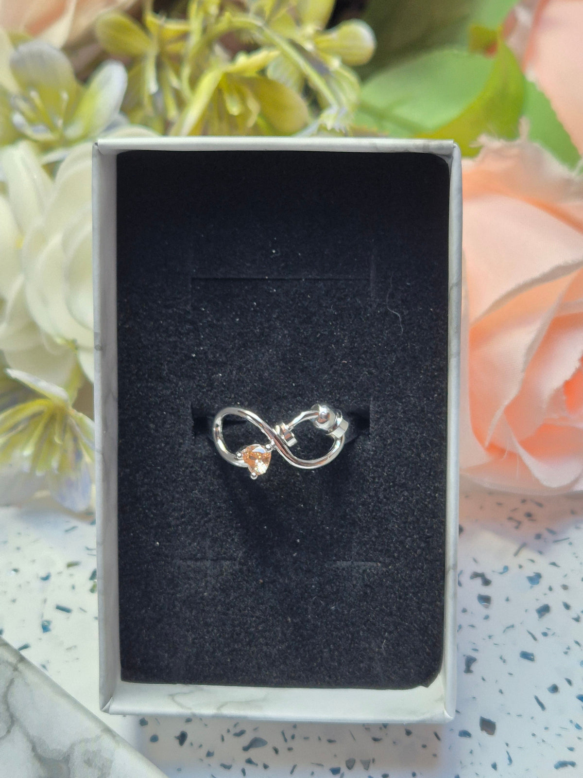 Ring Unendlichkeit