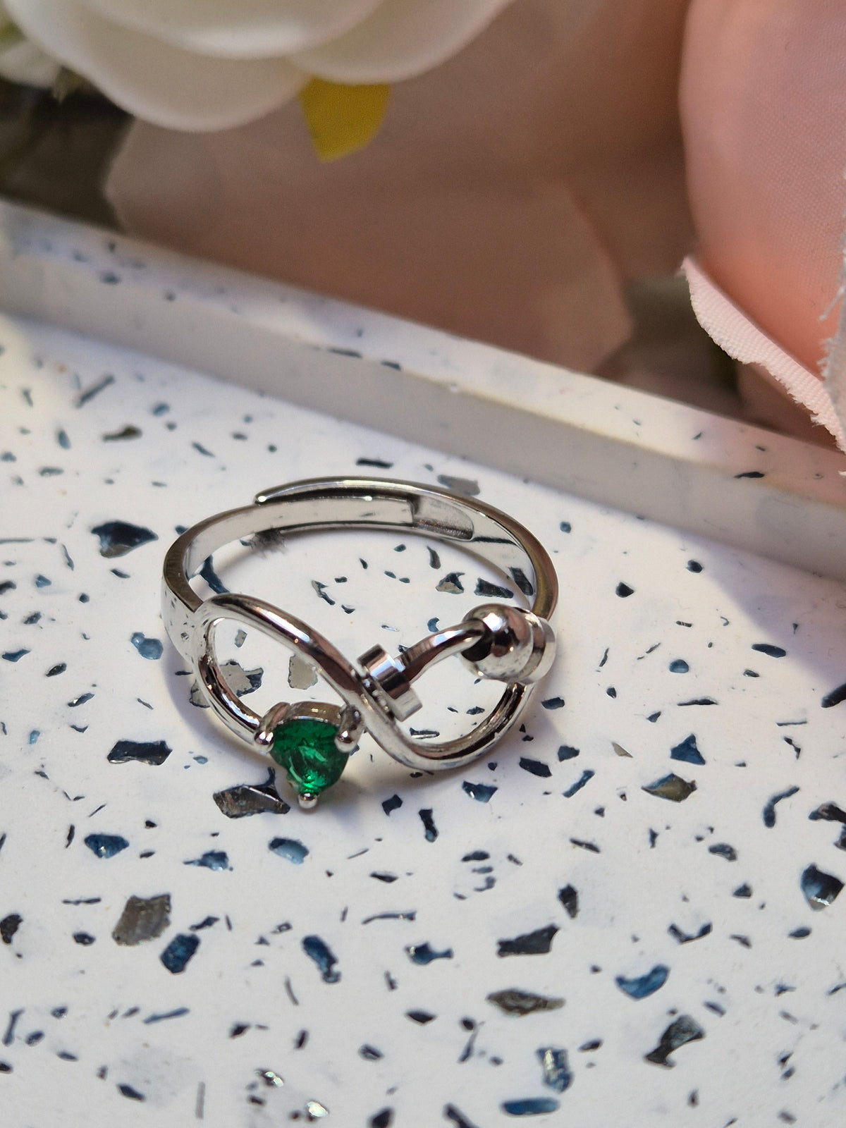 Ring Unendlichkeit