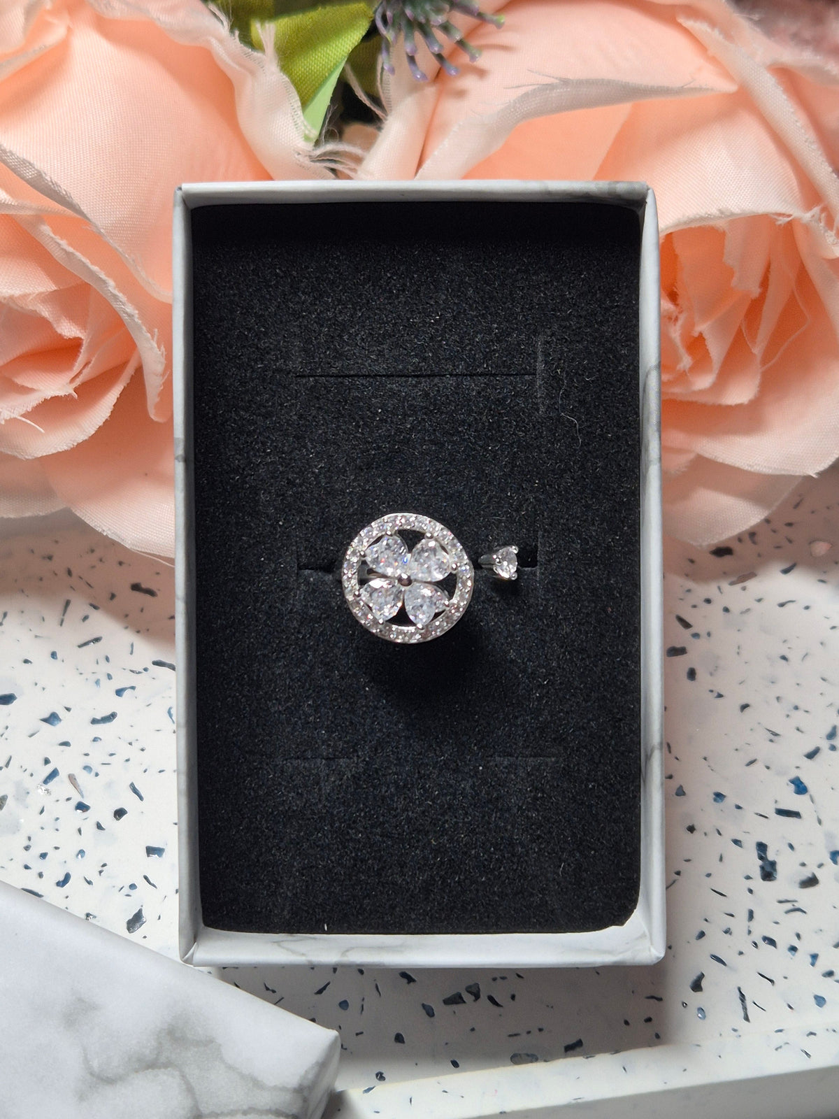 Ring weiße Zirkoniablume Silber