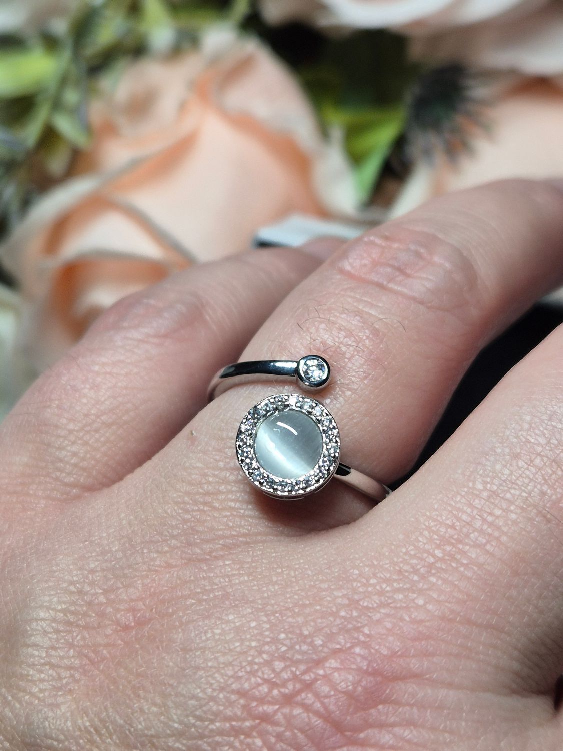 Ring shiny Moon